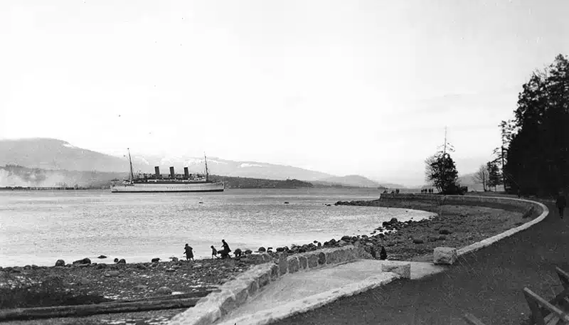 5 Secret Stories from Stanley Park 16 The seawall under construction in 1920, with the Empress of Canada liner entering the harbour. Photo by Stuart Thompson, City of Vancouver Archives #99-1476.