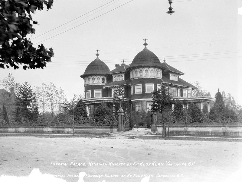 Glen Brae Manor served as the KKK's "Imperial Palace" in 1925. Photo by Stuart Thomson, City of Vancouver Archives #99-1495. 