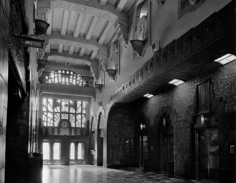 The lobby of the Marine Building, 1972. Photo by Art Grice, City of Vancouver Archives #70-21.