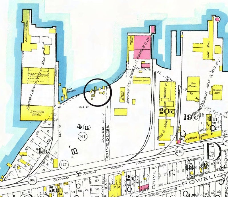 Goad's 1912 fire insurance map showing the foot of McLean Drive. The circled structures are what was left of Tar Flat until they were demolished that year. Image from VanMap.