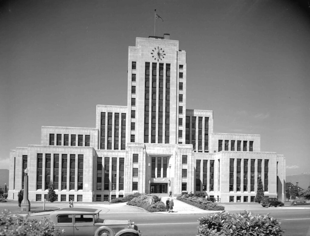 Vancouver City Hall – Art Deco heritage building on Cambie Bridge